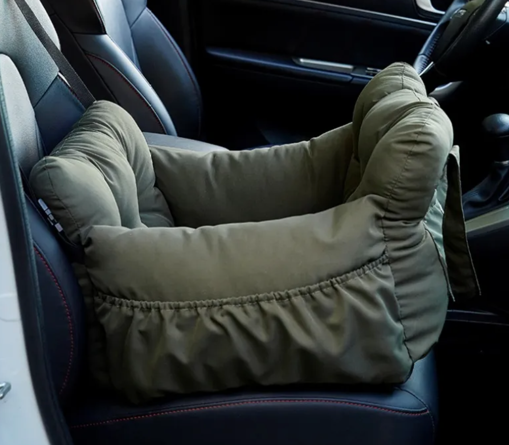 Teddyngton TravelNest™ – Luxus Hundeautositz & Reisebett.